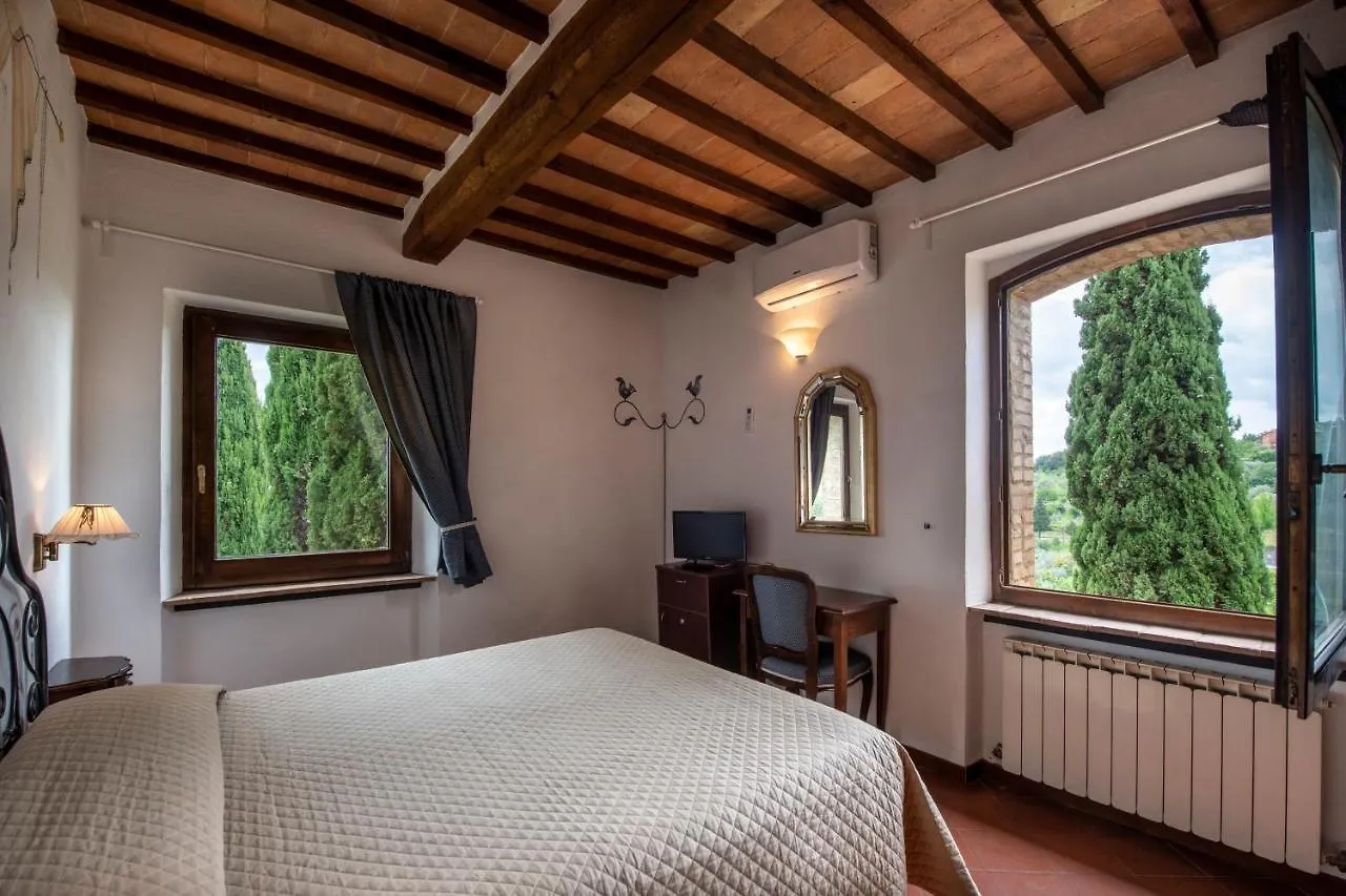 Hotel Vecchia Oliviera Montalcino