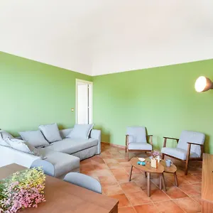 catania-city-center-apartment.sicilyhotelsitaly.net/